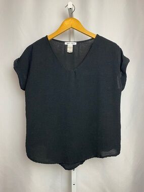 Miley & Molly Womenʻs Black Loose Fit Hi Lo Hem Cuffed Sleeve Blouse M
